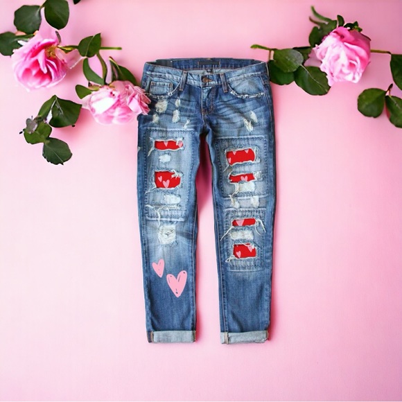 💖 Ripped Distressed Jeans with Hearts 💖 - Picture 1 of 2